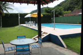 O Melhor Chalé da Praia do Guaiúba, com Churrasqueira e Piscina Gigante
